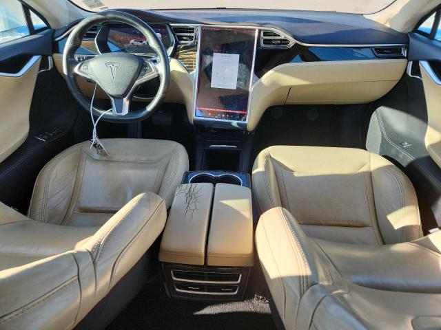 5YJSA1E10GF156032 - 2016 TESLA MODEL S WHITE photo 8