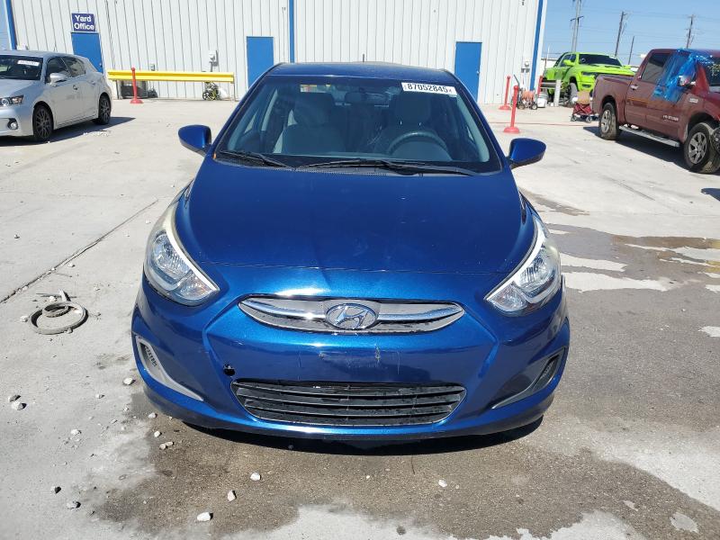 KMHCT4AE0GU028367 - 2016 HYUNDAI ACCENT SE BLUE photo 5