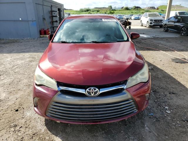 4T1BF1FK8FU986770 - 2015 TOYOTA CAMRY LE RED photo 5