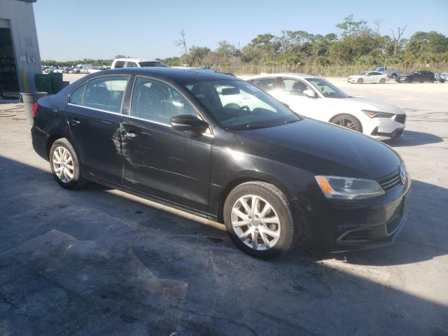 3VWD17AJ2EM217436 - 2014 VOLKSWAGEN JETTA SE BLACK photo 4