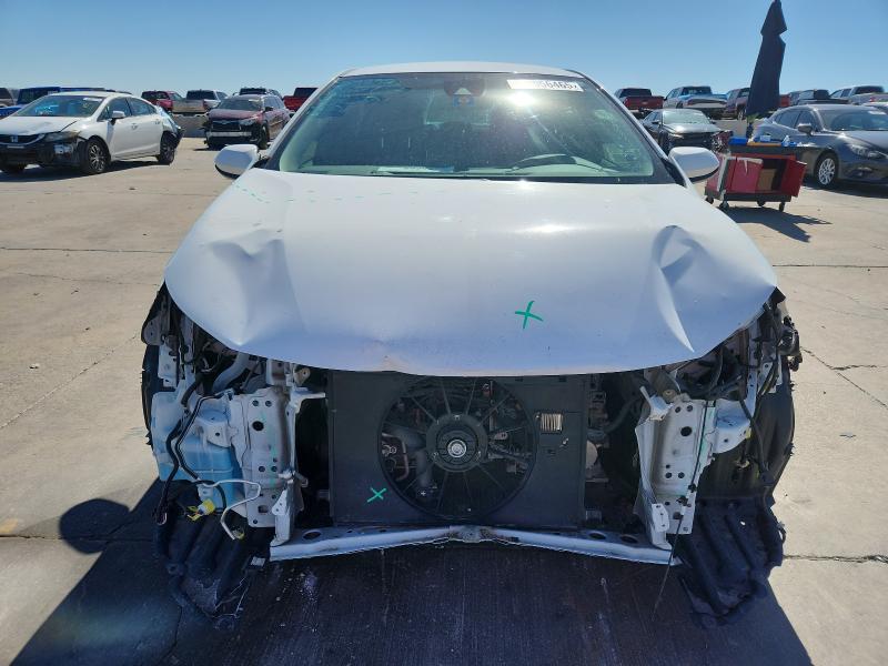 5YFEPRAE8LP131638 - 2020 TOYOTA COROLLA LE თეთრი ფოტო 5