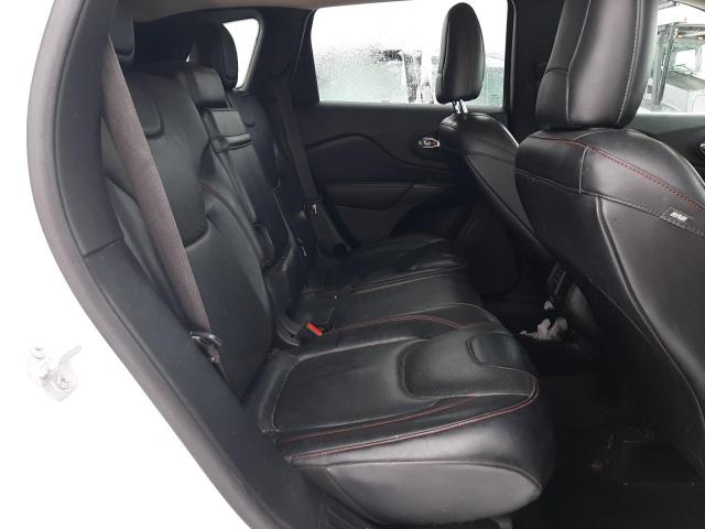 1C4PJMBS7FW558340 - 2015 JEEP CHEROKEE TRAILHAWK WHITE photo 11