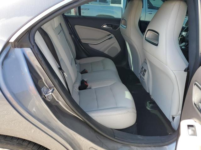 WDDSJ4GB1JN639874 - 2018 MERCEDES-BENZ CLA 250 4MATIC SILVER photo 10