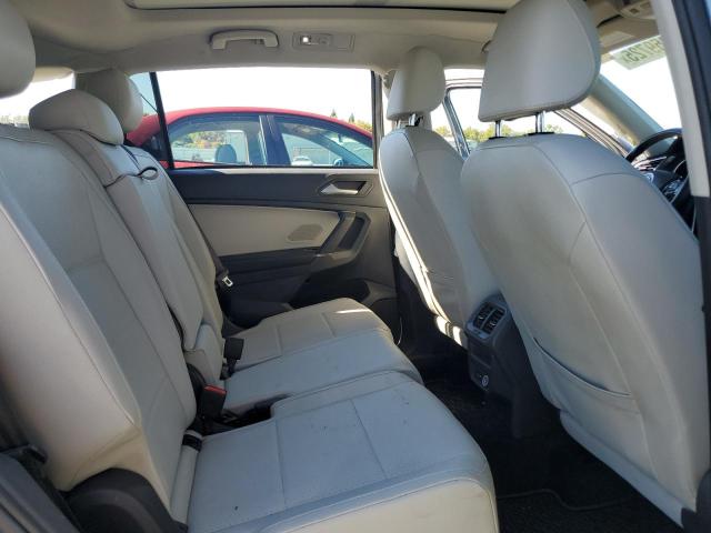 3VV2B7AX1LM096151 - 2020 VOLKSWAGEN TIGUAN SE Серый фото 10