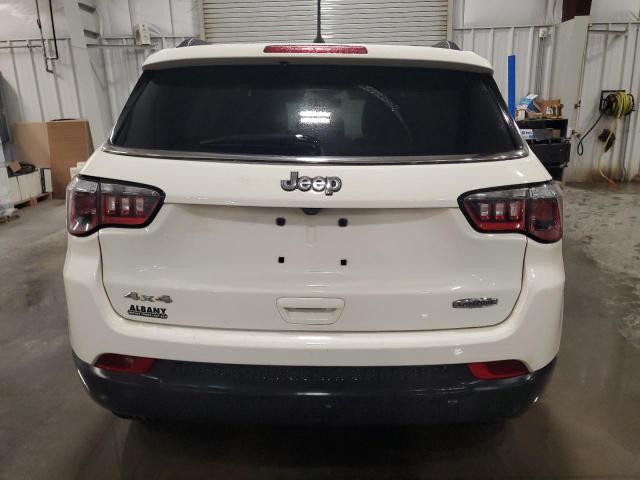 3C4NJDBB6JT328343 - 2018 JEEP COMPASS LATITUDE Weiß Foto 6