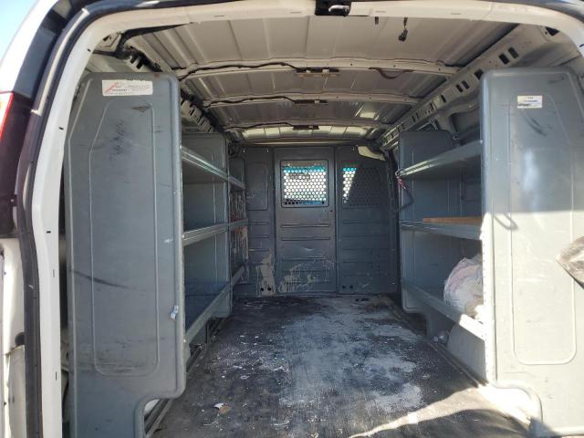 1GCWGAFP5J1198568 - 2018 CHEVROLET EXPRESS G2 Blanc photo 10