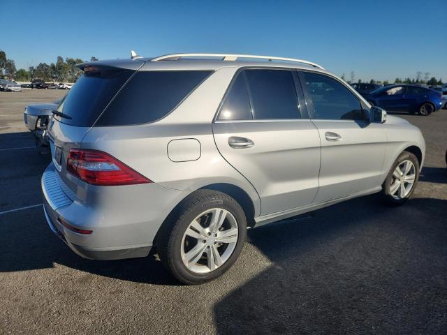 4JGDA5HB0CA047783 - 2012 MERCEDES-BENZ ML 350 4MATIC SILVER photo 3