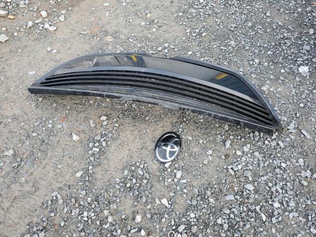 2T1BURHE6JC119941 - 2018 TOYOTA COROLLA L Schwarz Foto 12