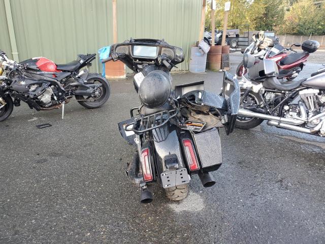 1HD1KB719RB605403 - 2024 HARLEY-DAVIDSON FLHX BLACK photo 4