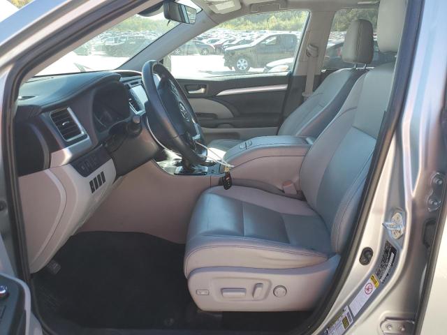 5TDJZRFH0KS725500 - 2019 TOYOTA HIGHLANDER SE 银色 照片 7