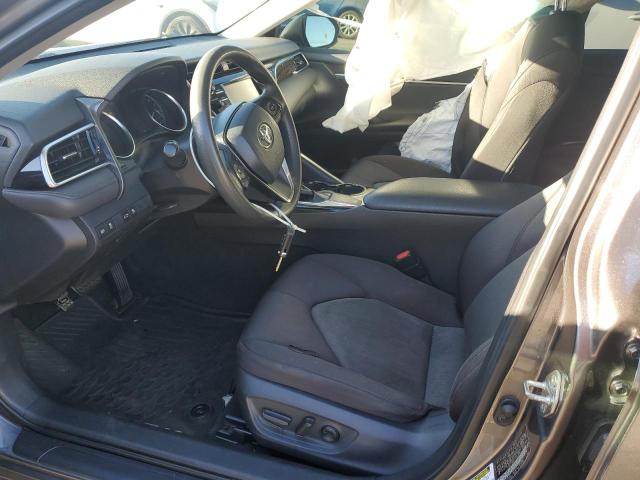 4T1B11HK4JU112808 - 2018 TOYOTA CAMRY L GRAY photo 7