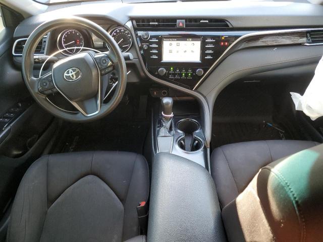 4T1B11HK4JU112808 - 2018 TOYOTA CAMRY L GRAY photo 8