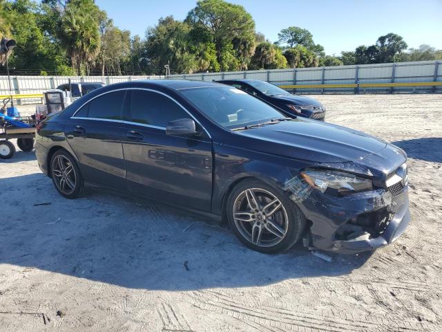 WDDSJ4EBXJN535399 - 2018 MERCEDES-BENZ CLA 250 Blau Foto 4