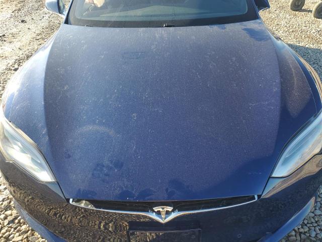 5YJSA1E25JF265425 - 2018 TESLA MODEL S BLUE photo 11