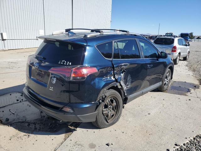 2T3BFREV0HW541525 - 2017 TOYOTA RAV4 LE 蓝色 照片 3