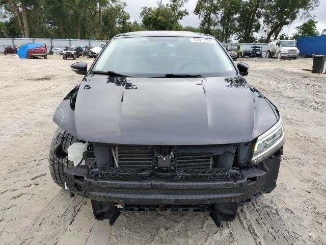 1VWDT7A34HC067587 - 2017 VOLKSWAGEN PASSAT R-LINE Սև լուսանկար 5