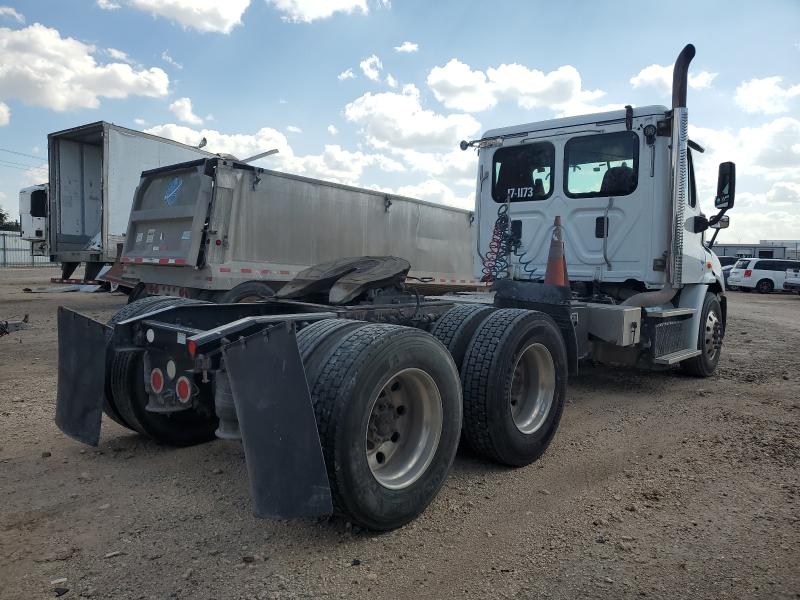 1FUJGBDV7FLGK2048 - 2015 FREIGHTLINER CASCADIA 1 白色 照片 4