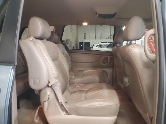 5TDZA22C85S264451 - 2005 TOYOTA SIENNA XLE BLUE photo 11