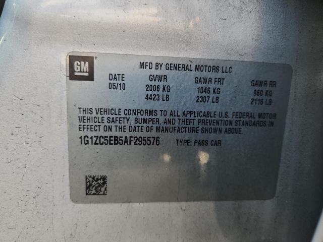 1G1ZC5EB5AF295576 - 2010 CHEVROLET MALIBU 1LT فضي صورة 12