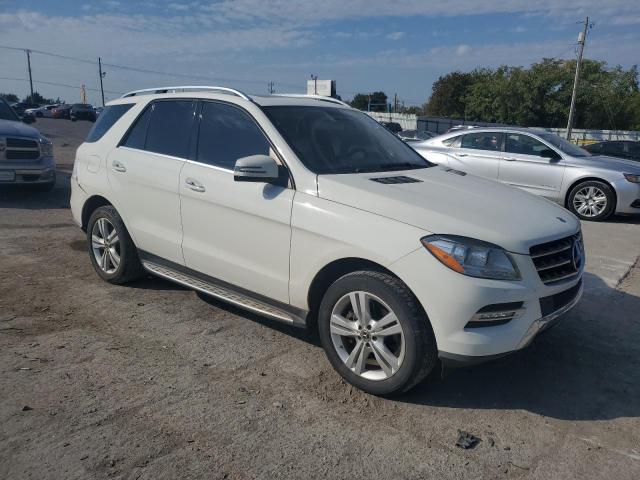 4JGDA5HB2DA183611 - 2013 MERCEDES-BENZ ML 350 4MATIC WHITE photo 4