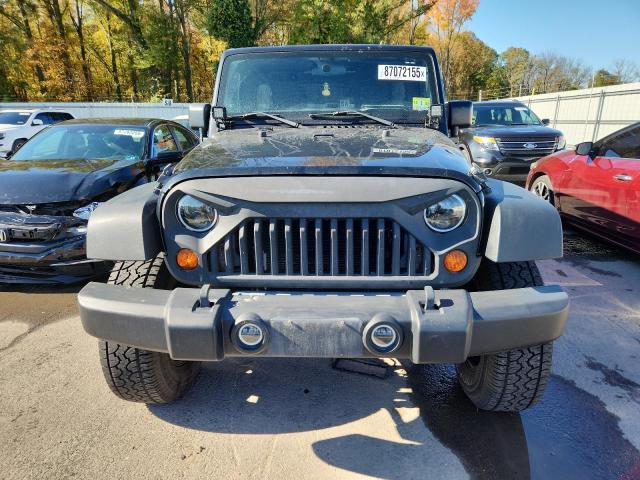 1C4BJWDG0CL188831 - 2012 JEEP WRANGLER UNLIMITED SPORT BLACK photo 5