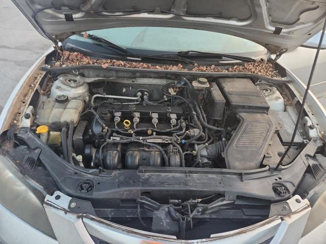 JM1BK12F181871828 - 2008 MAZDA 3 I SILVER photo 11