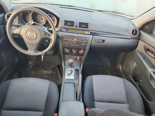 JM1BK12F181871828 - 2008 MAZDA 3 I SILVER photo 8