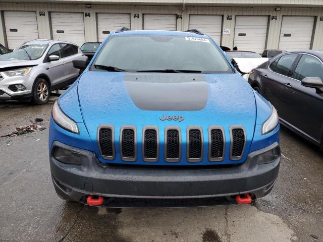 1C4PJMBS8HW602476 - 2017 JEEP CHEROKEE TRAILHAWK BLUE photo 5