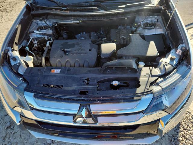 JA4AD3A32GZ013660 - 2016 MITSUBISHI OUTLANDER SE 银色 照片 12