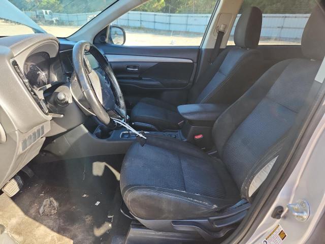 JA4AD3A32GZ013660 - 2016 MITSUBISHI OUTLANDER SE 银色 照片 7