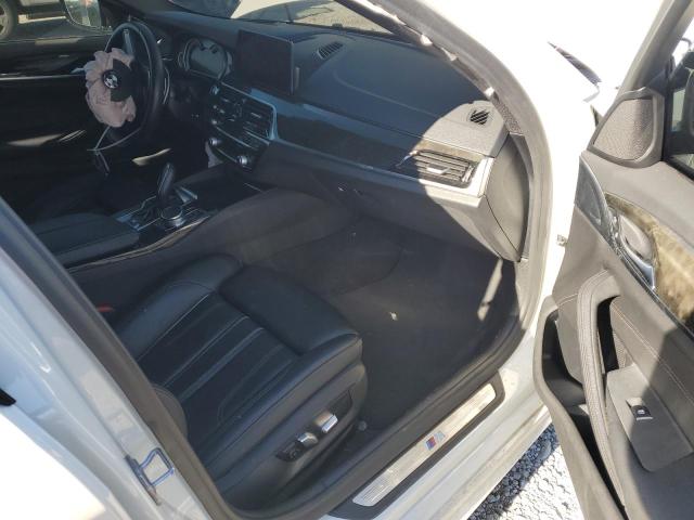 WBAJE5C5XKWA98674 - 2019 BMW 540 I WHITE photo 8