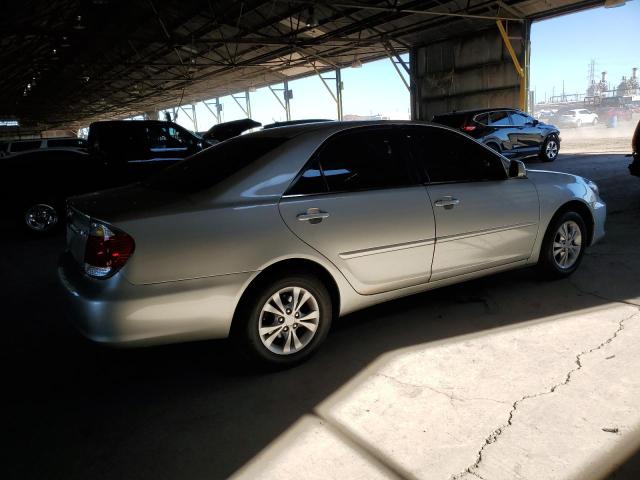 4T1BF30K05U602838 - 2005 TOYOTA CAMRY LE SILVER photo 3