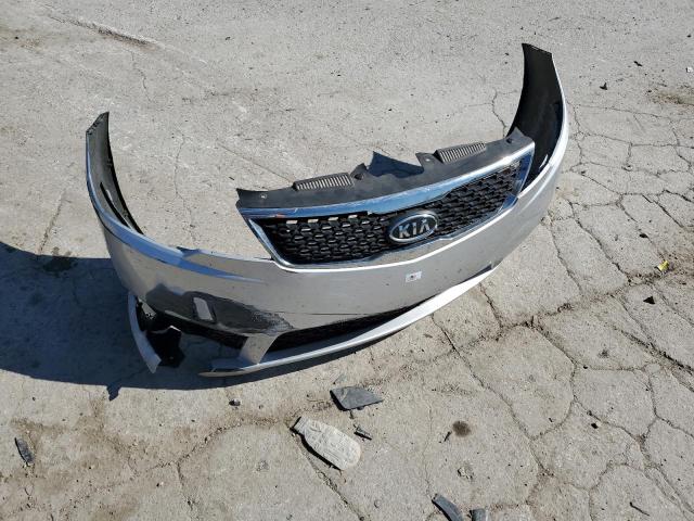 KNAFU4A21B5434730 - 2011 KIA FORTE EX ვერცხლისფერი ფოტო 12
