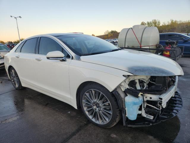 3LN6L2GK9DR804237 - 2013 LINCOLN MKZ Biały zdjęcie 4