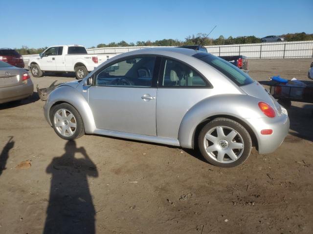 3VWDD21C61M457627 - 2001 VOLKSWAGEN NEW BEETLE GLX 银色 照片 2