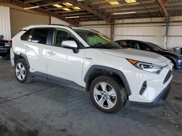 JTMRWRFV4LD543880 - 2020 TOYOTA RAV4 XLE WHITE photo 4