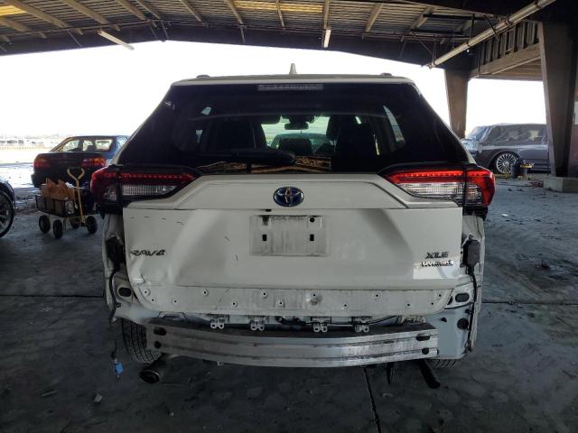 JTMRWRFV4LD543880 - 2020 TOYOTA RAV4 XLE WHITE photo 6