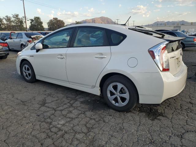 JTDKN3DU7D0344584 - 2013 TOYOTA PRIUS WHITE photo 2