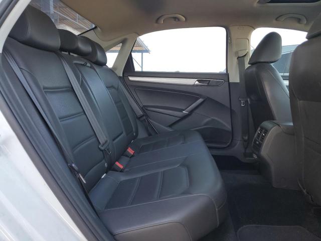 1VWLA7A3XKC011596 - 2019 VOLKSWAGEN PASSAT WOLFSBURG WHITE photo 10