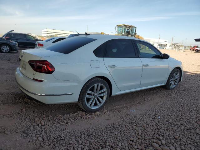 1VWLA7A3XKC011596 - 2019 VOLKSWAGEN PASSAT WOLFSBURG WHITE photo 3