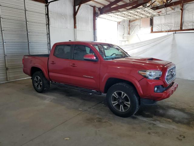 3TMAZ5CN6HM029302 - 2017 TOYOTA TACOMA DOUBLE CAB 红色 照片 4
