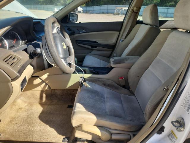 1HGCP26388A080192 - 2008 HONDA ACCORD LX WHITE photo 7