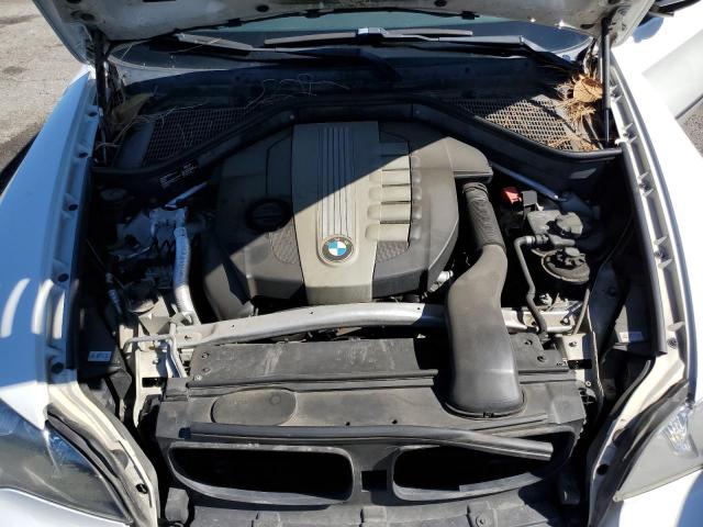 5UXZW0C5XCL674154 - 2012 BMW X5 XDRIVE35D WHITE photo 12