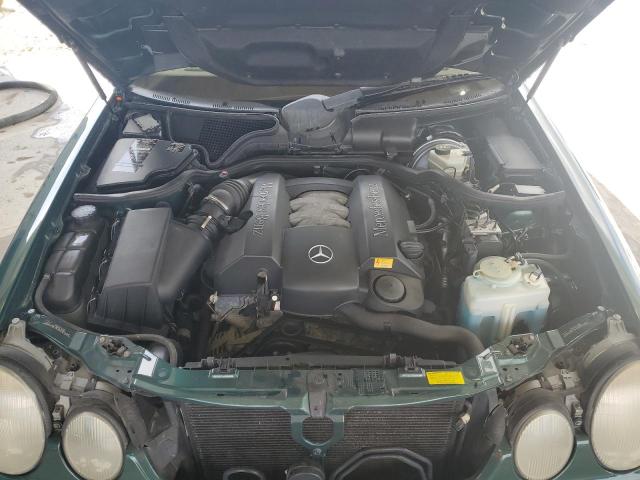 WDBJF82J91X046991 - 2001 MERCEDES-BENZ E 320 4MATIC GREEN photo 11