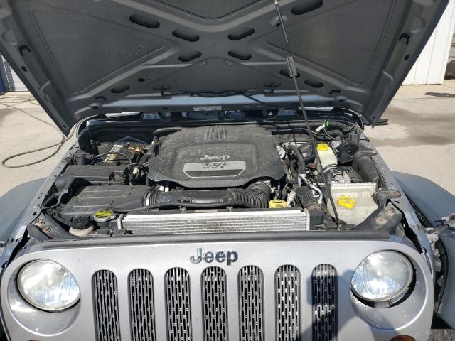 1C4BJWDG2DL588598 - 2013 JEEP WRANGLER U SPORT Argent photo 12