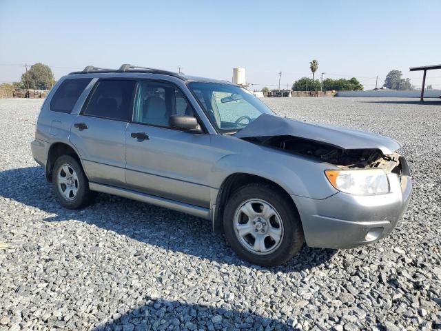 JF1SG63667H734344 - 2007 SUBARU FORESTER 2.5X Srebrny zdjęcie 4