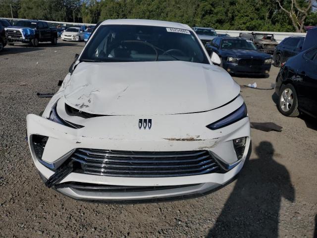 KL47LAE25RB015255 - 2024 BUICK ENVISTA PREFERRED WHITE photo 5