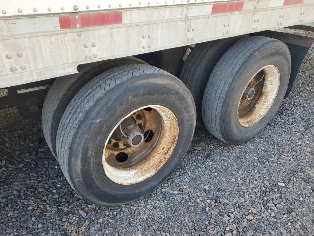 1UYVS2535FM089906 - 2015 UTILITY VS2RA WHITE photo 8