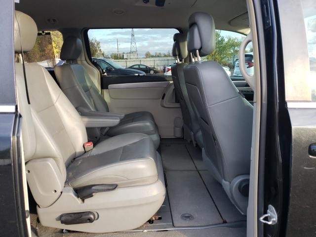 2C4RVABG5CR292697 - 2012 VOLKSWAGEN ROUTAN SE BLACK photo 11