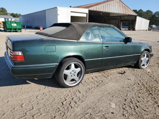 WDBEA66E9RC033761 - 1994 MERCEDES-BENZ E 320 绿色 照片 3